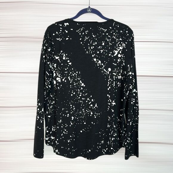 Lisa Todd Long Sleeve Tee Top Pullover Black White Water Splash Spots Print Sz L - Picture 3 of 9